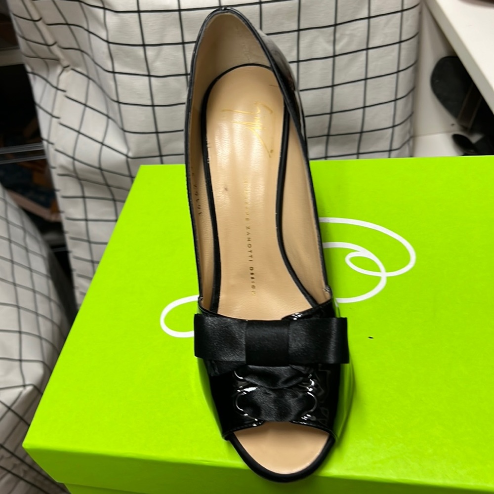 Guiseppe zanotti